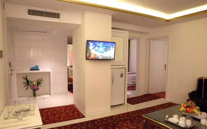 Alibaba https://cdn.alibaba.ir/ostorage/hotel-accommodation-images/68ac3256a1e6f83605b7e03b_سه خوابه 6 تخته رویال (1).webp